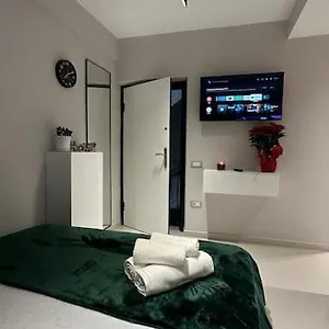 Apartament Host Elio, Tirana